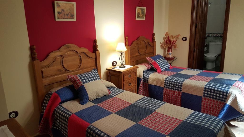 Apartamentos Rurales Tauro Cabezuela Del Valle Exterior foto